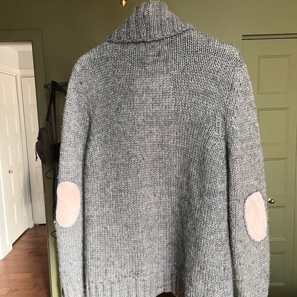 Bershka Woolen Cardigan - Picture 2 of 3